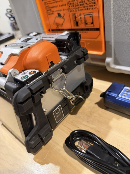SUMITOMO ELECTRIC TYPE-Q101-M12 MASS FUSION SPLICER (TESTED) FREE SHIPPING