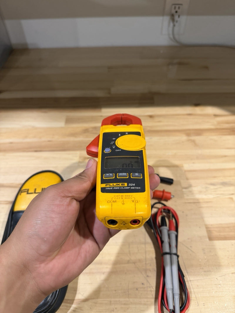 FLUKE 324 TRUE-RMS CLAMP METER W/ LEADS & CASE - SHIPS FAST