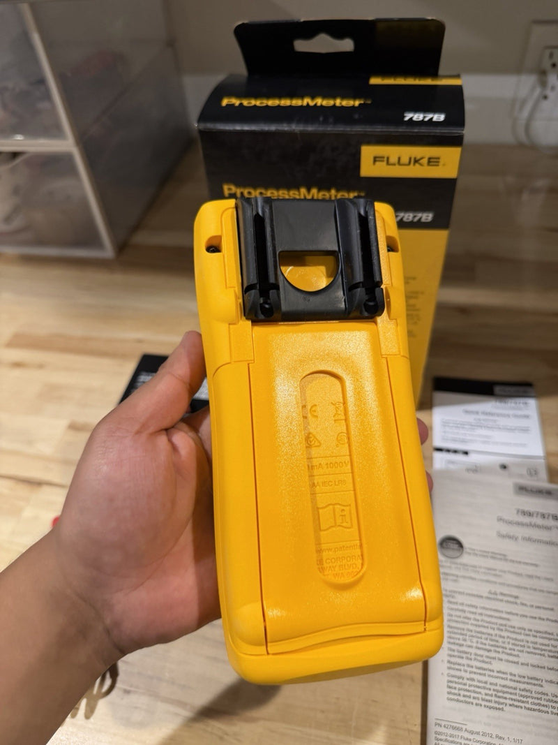 FLUKE 787B PROCESS METER TESTED