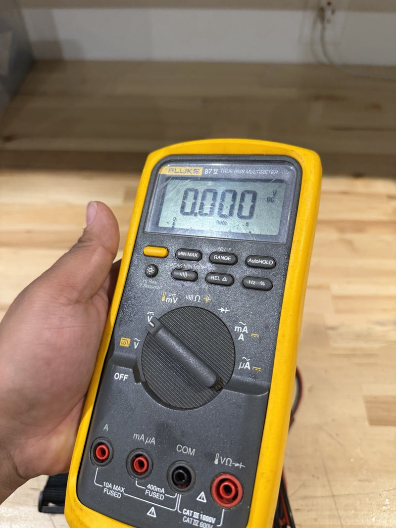FLUKE 87V TRUE RMS MULTIMETER W/ LEADS (TESTED) SHIPS FAST