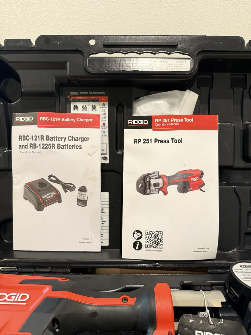 RIDGID RP251 PRESSTOOL KIT WITH 1/2 3/4 1”1-1/4 IN JAWS