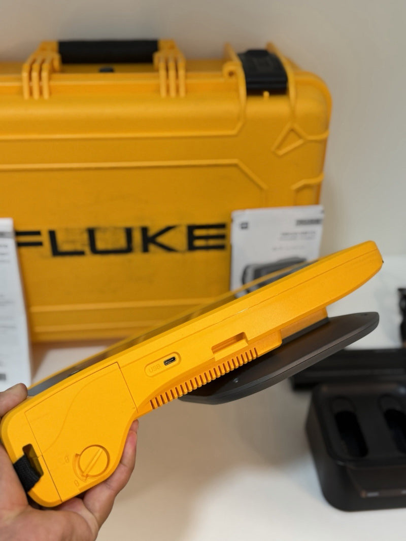 FLUKE ii910 ACOUSTIC IMAGER KIT W/ ACCESSORIES FREE SHIPPING (TESTED)