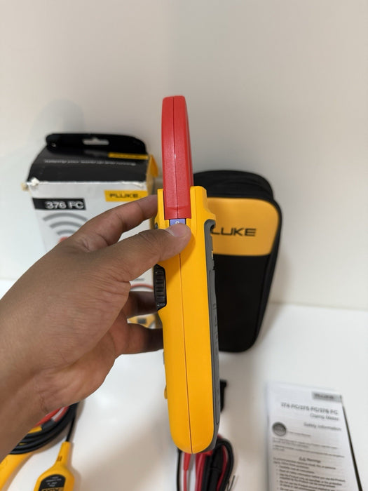 FLUKE 376FC WIRELESS TRUE RMS AC/DC CLAMP METER ( NEW FACTORY SEALED) SHIPS FAST