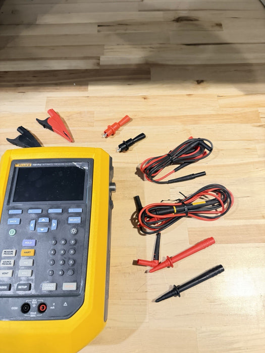 FLUKE 729PRO AUTOMATIC PRESSURE CALIBRATOR W/ ACCESSORIES (TESTED) SHIPS FREE