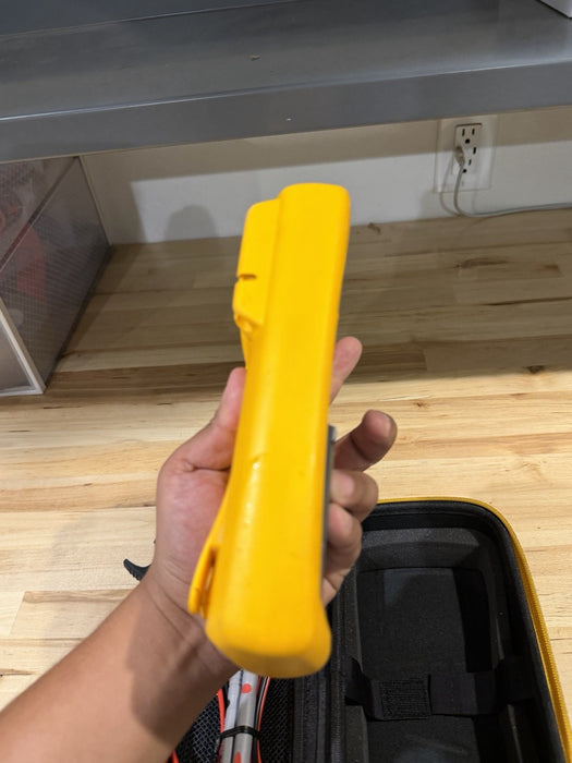 FLUKE 87V TRUE RMS MULTIMETER W/ LEADS (TESTED) SHIPS FAST BAG