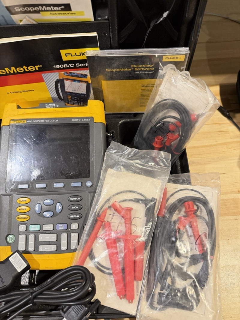 FLIKE 199C 200MHZ 2.5GS/s SCOPEMETER COLOR WITH ACCESSORIES
