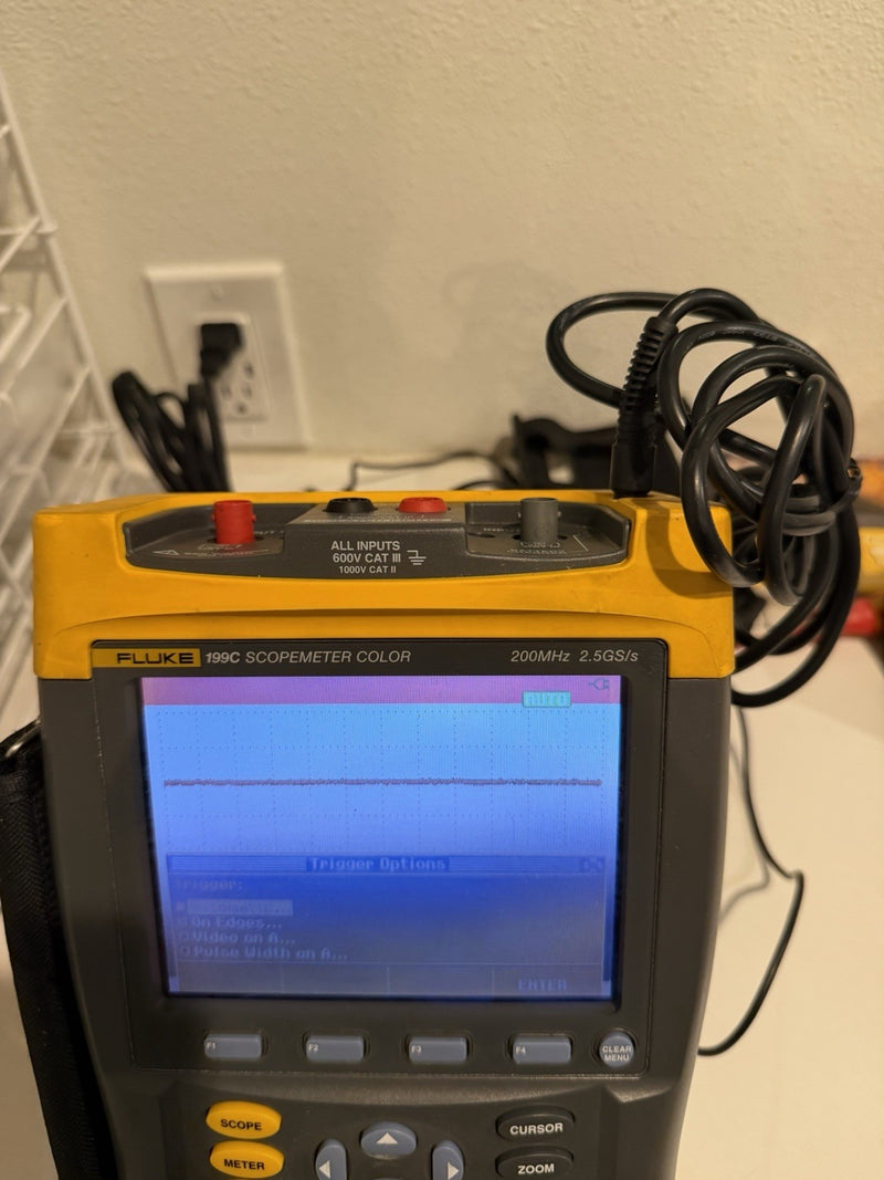 FLUKEE 199C 200MHZ 2.5GS/S SCOPEMETER COLOR WITH ACCESSORIES TESTED