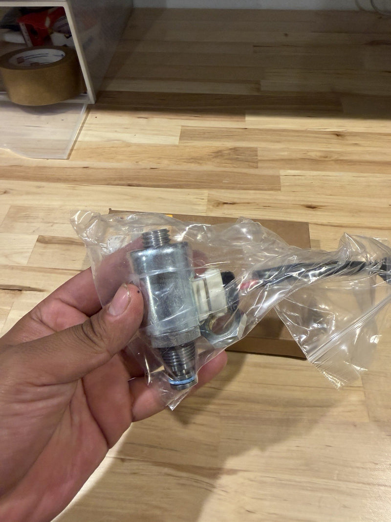 CAT 331-9208 12 VOLT FUEL CONTROL SOLENOID VALVE