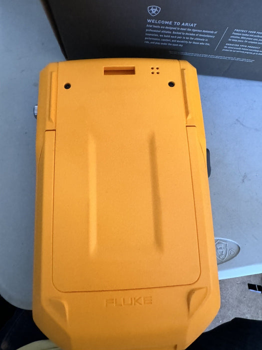 FLUKE FLK-729 150G FC PORTABLE AUTOMATIC PRESSURE CALIBRATOR