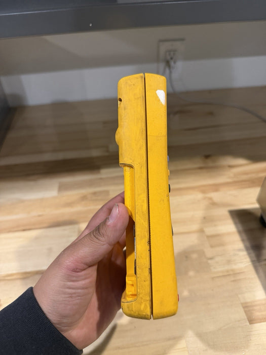 FLUKE 189 TRUE RMS MULTIMETER FOR PARTS