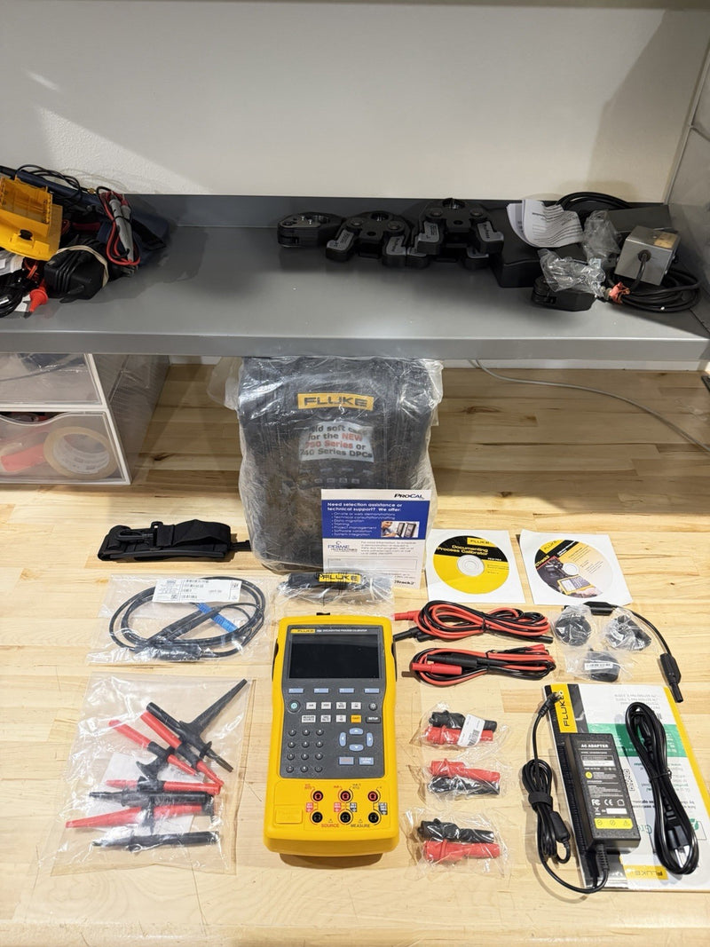 FLUKE 754 DOCUMENTING PROCESS CALIBRATOR W/ ACCESSORIES (NEW) FREE SHIPPING