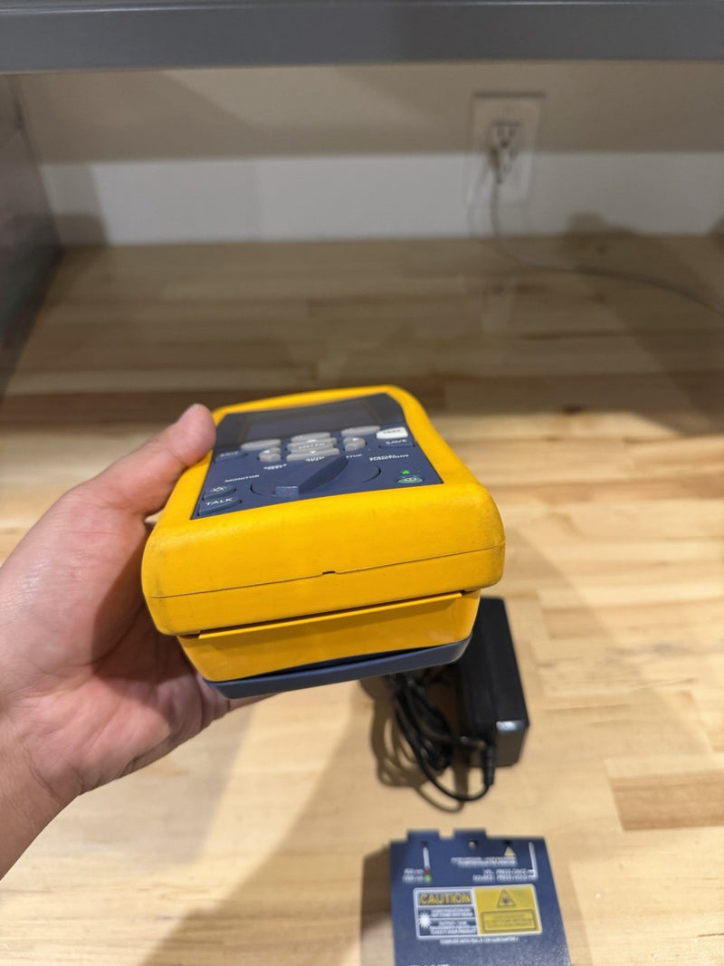 FLUKE NETWORKS DTX-1200 MAINFRAME & FIBER MODULE WITH CHARGER TESTED