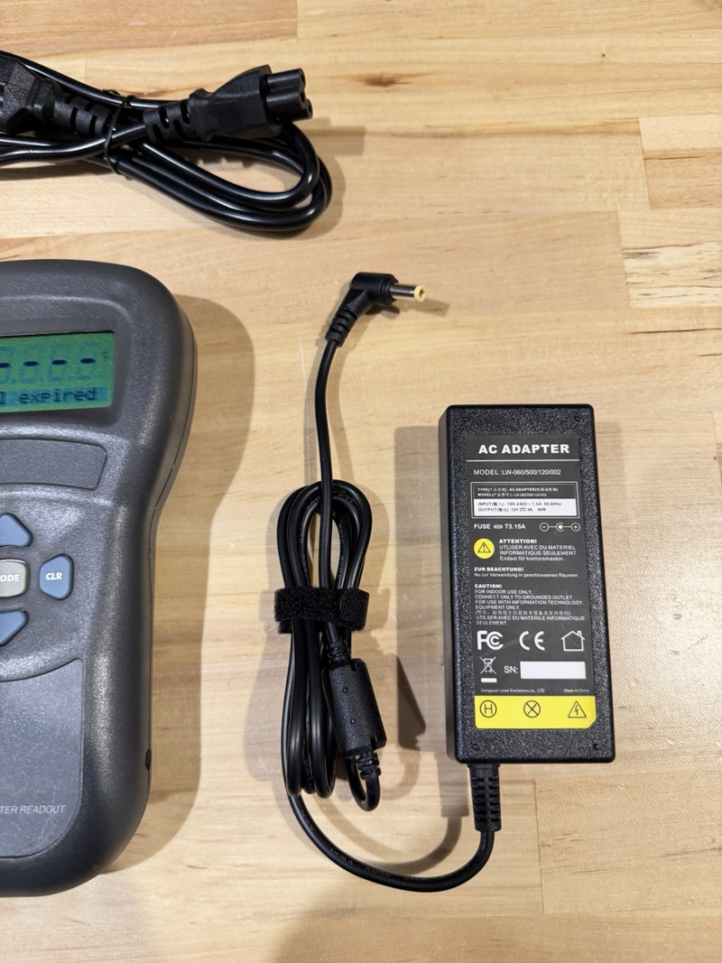 FLUKE HART SCIENTIFIC 1521 THERMOMETER READOUT WITH CHARGER MISSING COVER TESTED