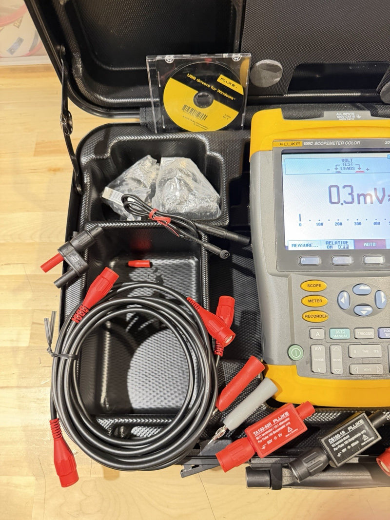 FLIKE 199C 200MHZ 2.5GS/s SCOPEMETER COLOR W/ ACCESSORIES (TESTED) SHIPS FAST
