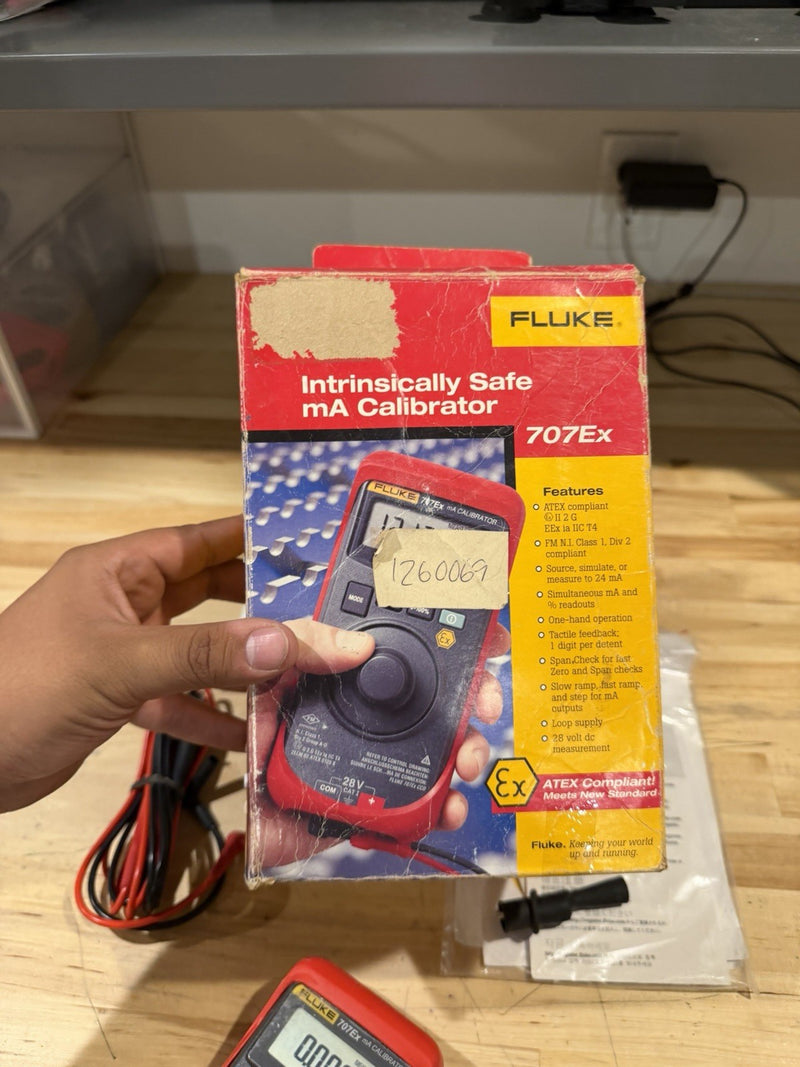 FLUKE 707EX MA CALIBRATOR W/ LEADS & MANUAL (TESTED) FREE SHIPPING