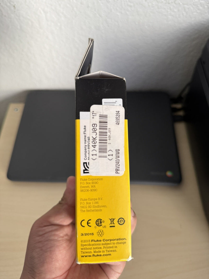 FLUKE PRV240 PROVING UNIT & MAGNETIC HANGING STRAP