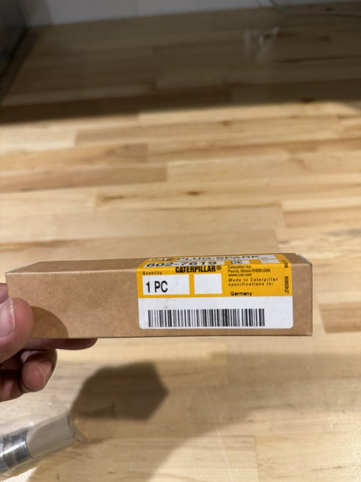 CAT 602-7619 GAS ENGINE IGNITION SPARK PLUG (NEW FACTORY SEALED) - GENUINE OEM