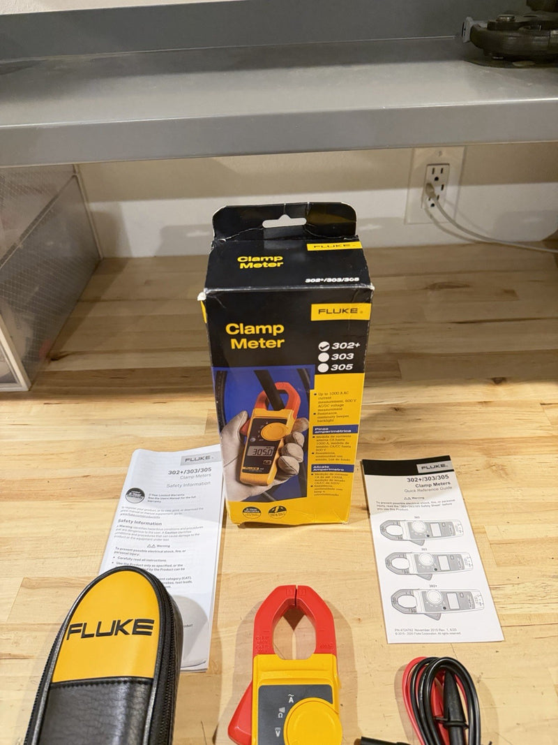 FLUKE 302+ CLAMP METER (NEW SEALED) SHIPS FAST