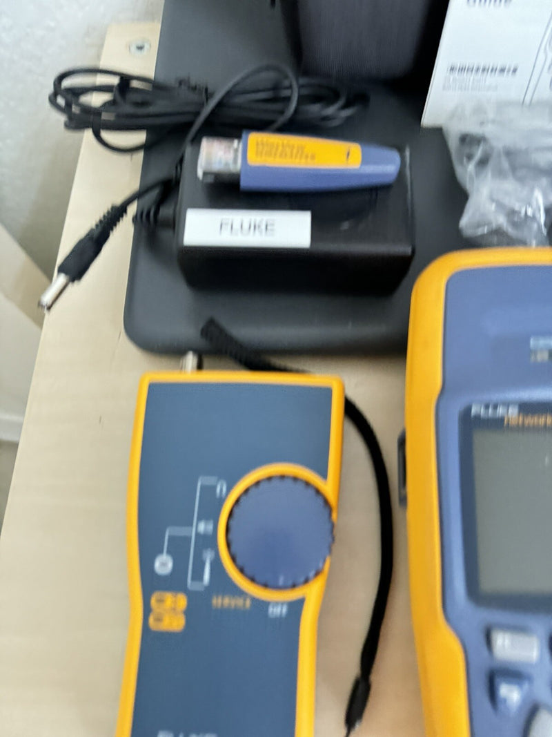 FLUKE NETWORKS LRAT-2000 LINKRUNNER AT-2000 KIT WITH PROBE & TONER