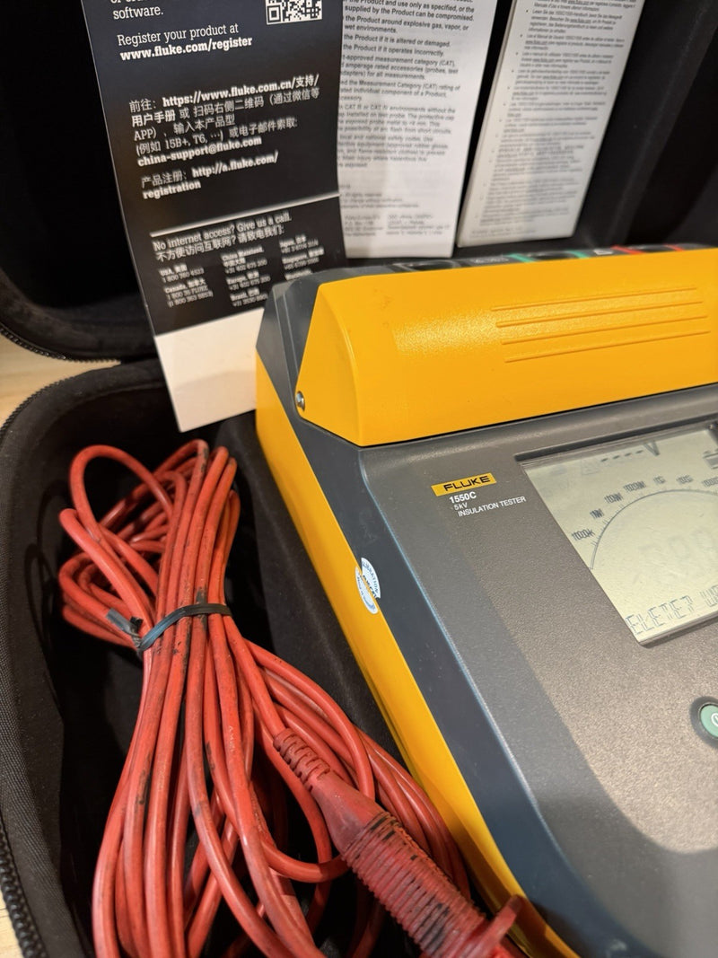 FLUKE 1550C 5KV INSULATION TESTER WITH LEADS