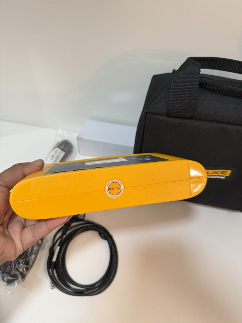 FLUKE BIOMEDICAL PROSIM 2 VITAL SIGNS SIMULATOR WITH CHARGEE CALIBRATED 2024