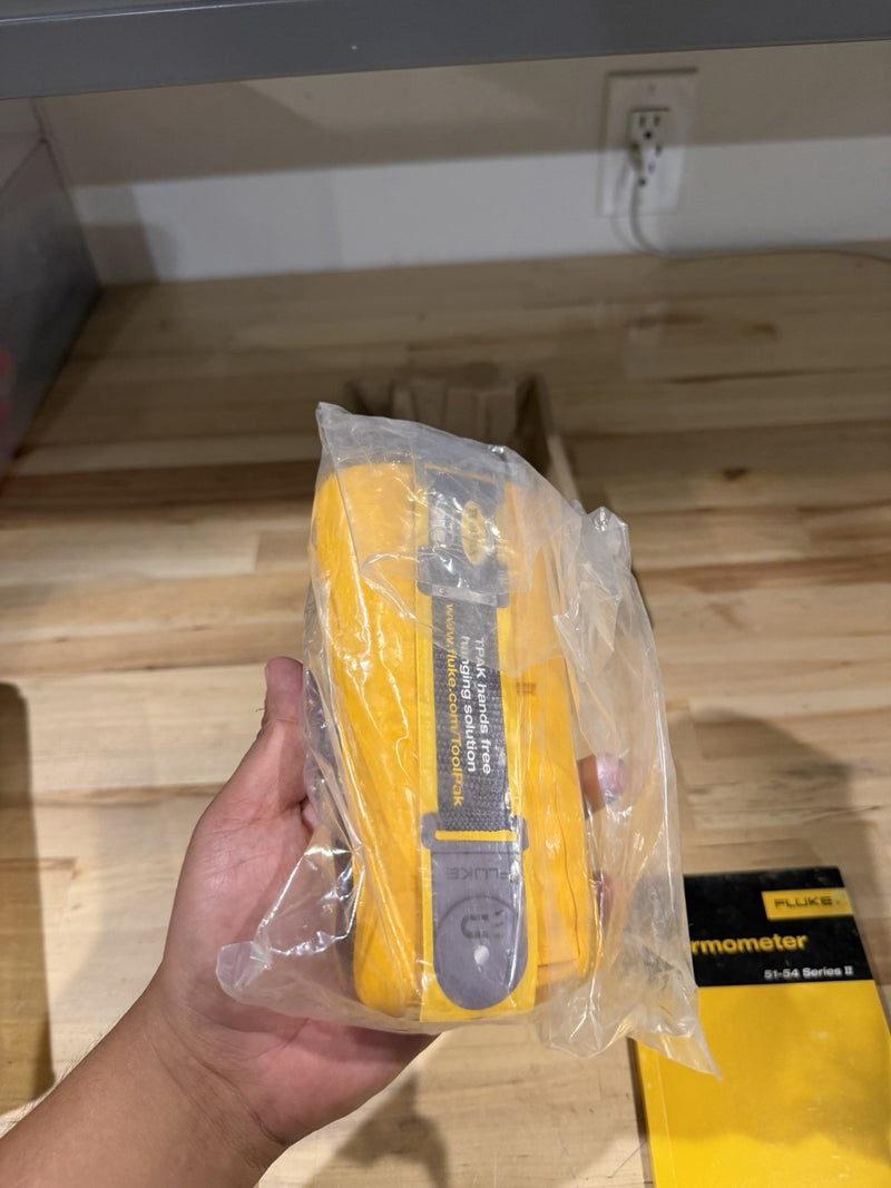 FLUKE 51 II THERMOCOUPLE THERMOMETER