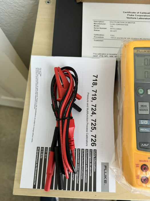 FLUKE 725 MULTIFUNCTION PROCESS CALIBRATOR W LEADS NEW FACTORY BOX CALIBRATED 2024