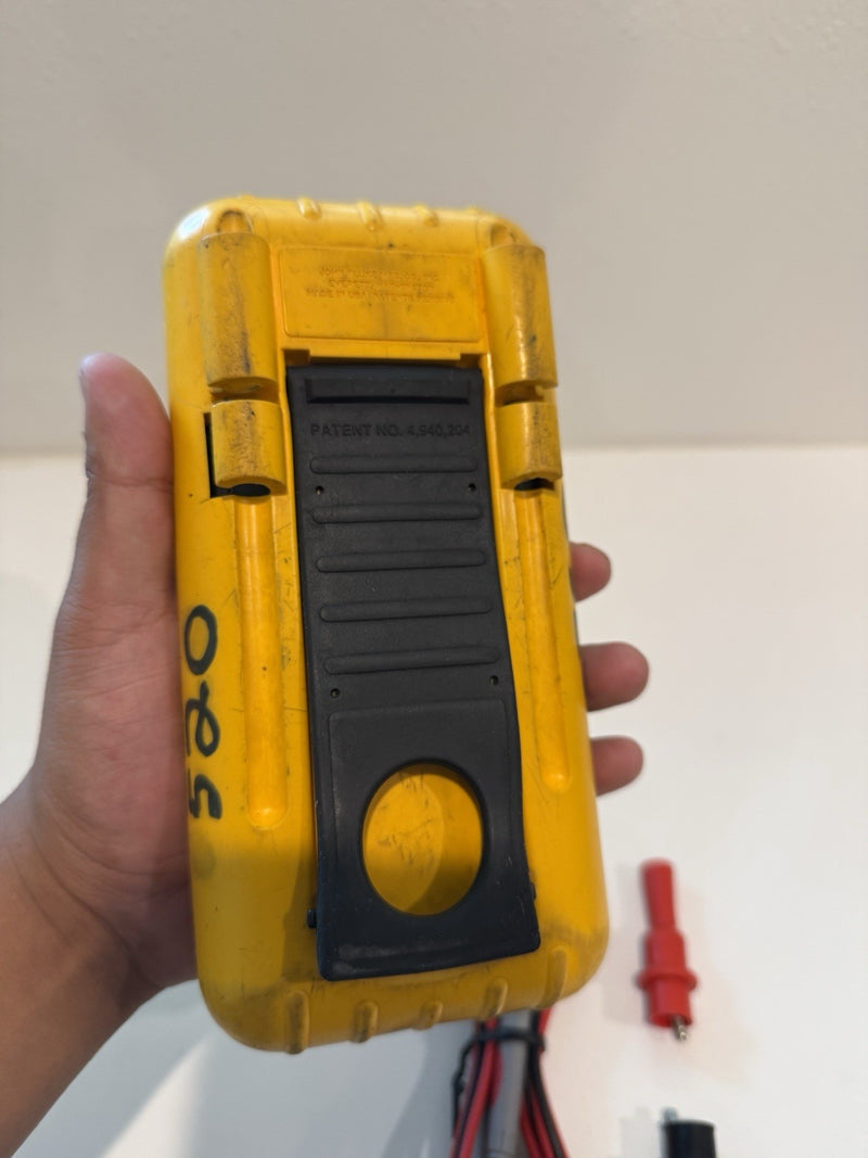 FLUKE 87 III TRUE RMS MULTIMETER WITH LEADS & CLIPS