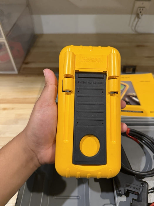 FLUKE 88 AUTOMOTIVE METER SCREEN IS DIM FOR PARTS
