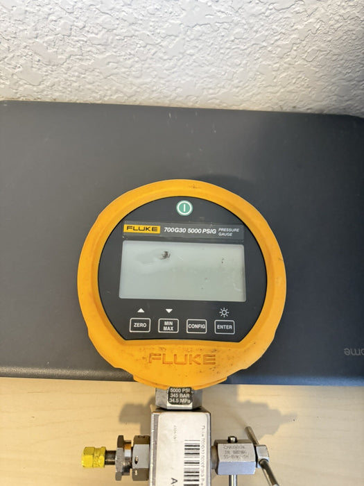 FLUKE 700G30 5000 PSIG DIGITAL TEST CALIBRATION PRESSURE GAUGE