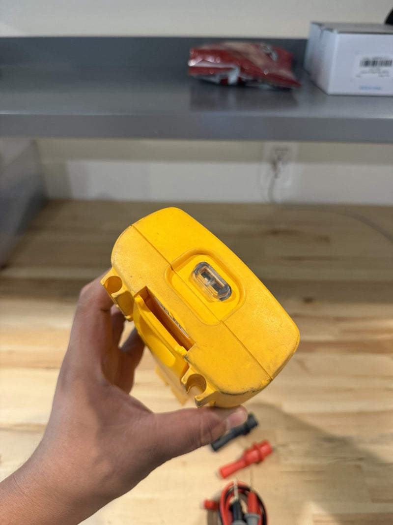 FLUKE 289 TRUE RMS ELECTRONIC LOGGING DIGITAL MULTIMETER WITH LEADS & CLIPS