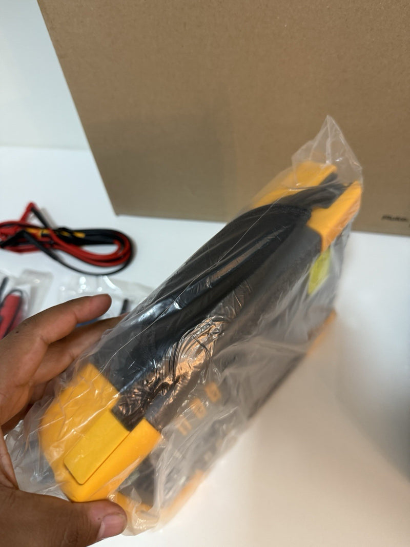 FLUKE 190-202-III 2CH 200MHZ 5GSS SCOPEMETER CALIBRATED 2024