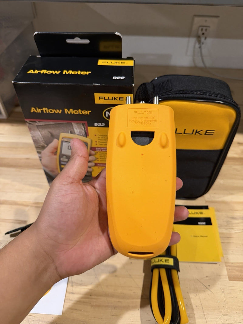 FLUKE 922 AIRFLOW METER KIT W / ACCESSORIES- SHIPS FAST (NEW SEALED)