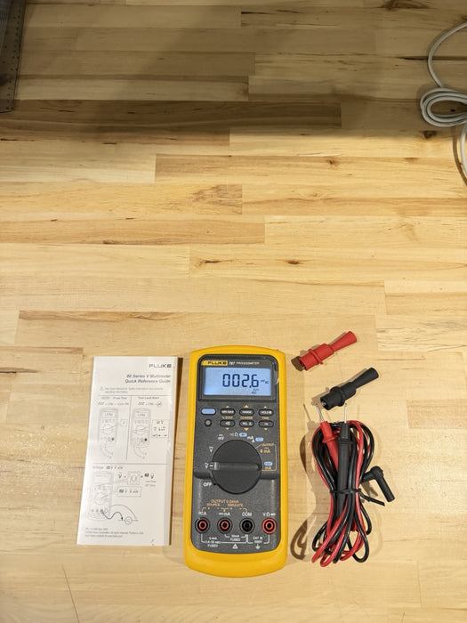 FLUKE 787 PROCESS METER W/ LEADS & BAG (EXCELLENT CONDITION)-FREE SHIPPING