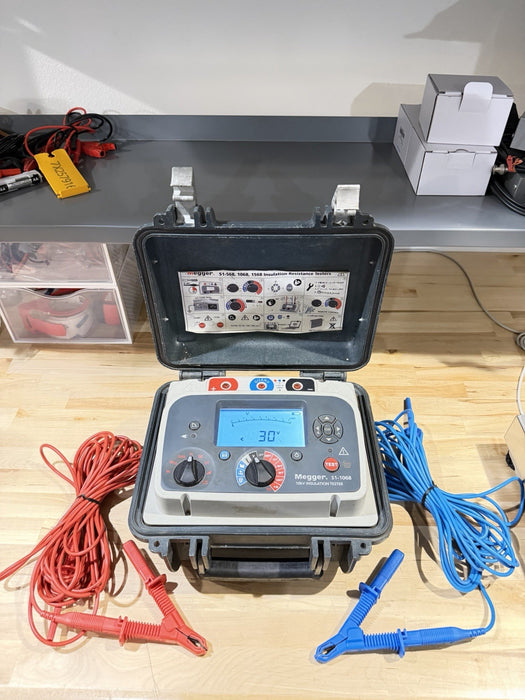 MEGGER S1-1068 10KV INSULATION TESTER W/ LEADS & CHARGER (FREE SHIPPING) TESTED