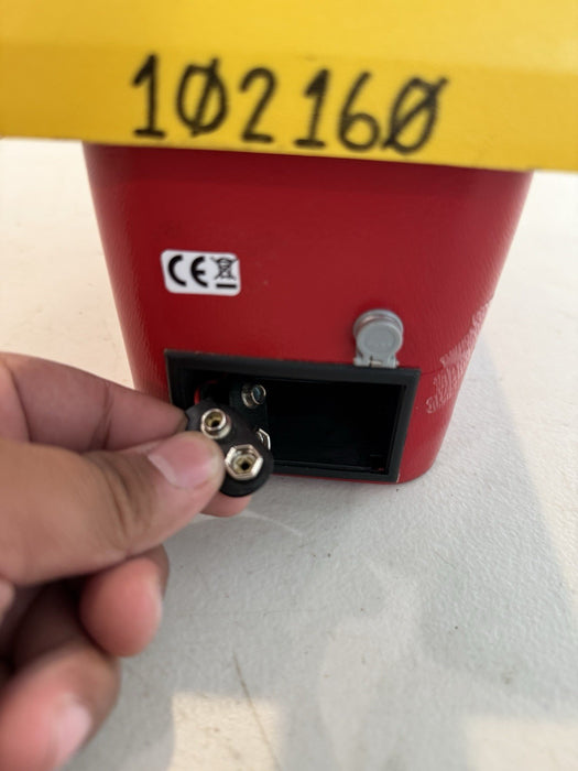 FLUKE BIOMEDICAL 451P-RYR ION CHAMBER SURVER METER FOR PARTS