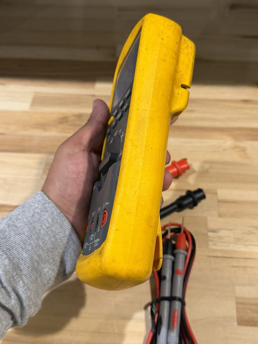 FLUKE 87V TRUE RMS MULTIMETER W/ LEADS - TESTED (SHIPS FAST)