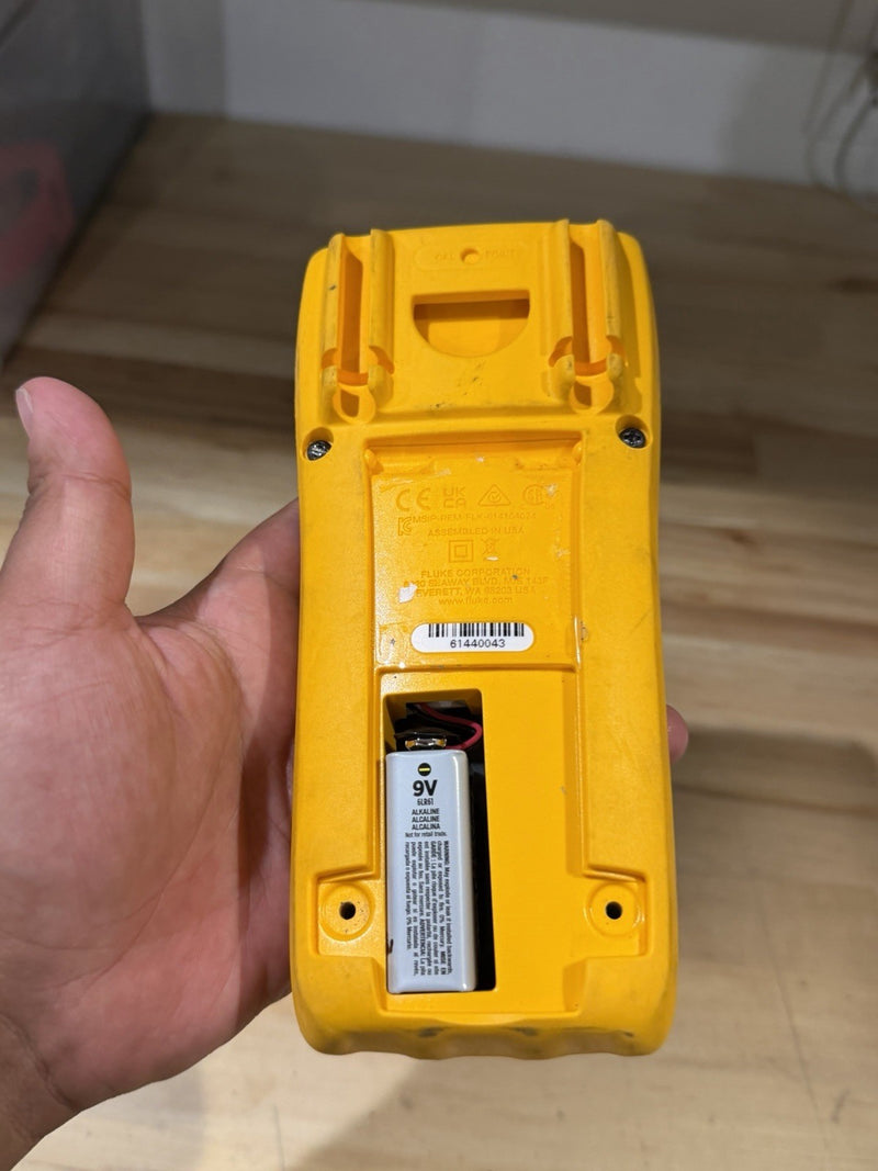 FLUKE 179 TRUE RMS MULTIMETER FOR PARTS