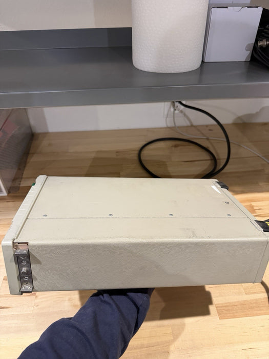 FLUKE 8842A MULTIMETER W/ LEADS & CLIPS / CHARGER - FREE SHIPPING