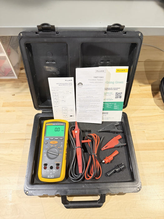 FLUKE 1507 INSULATION MULTIMETER W/ LEADS & CLIPS