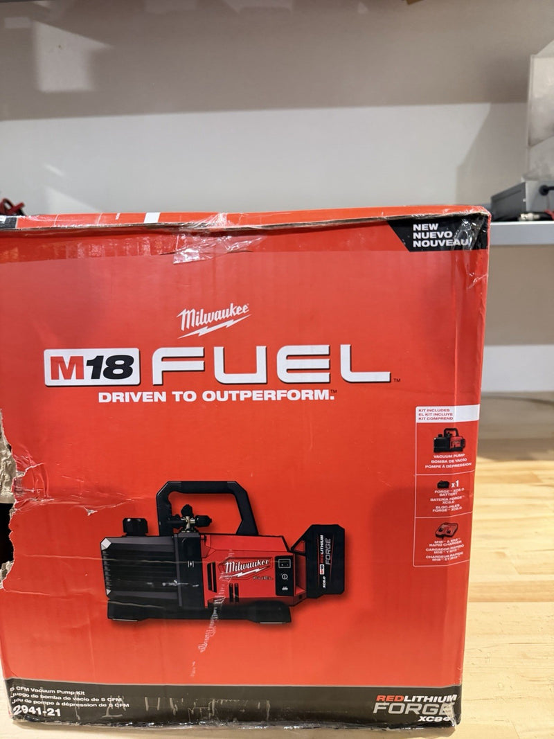 MILWAUKEE 2941-21 M18 FUEL 5 CFM VACUMM PUMP KIT (NEW FACTORY SEALED) SHIPS FAST