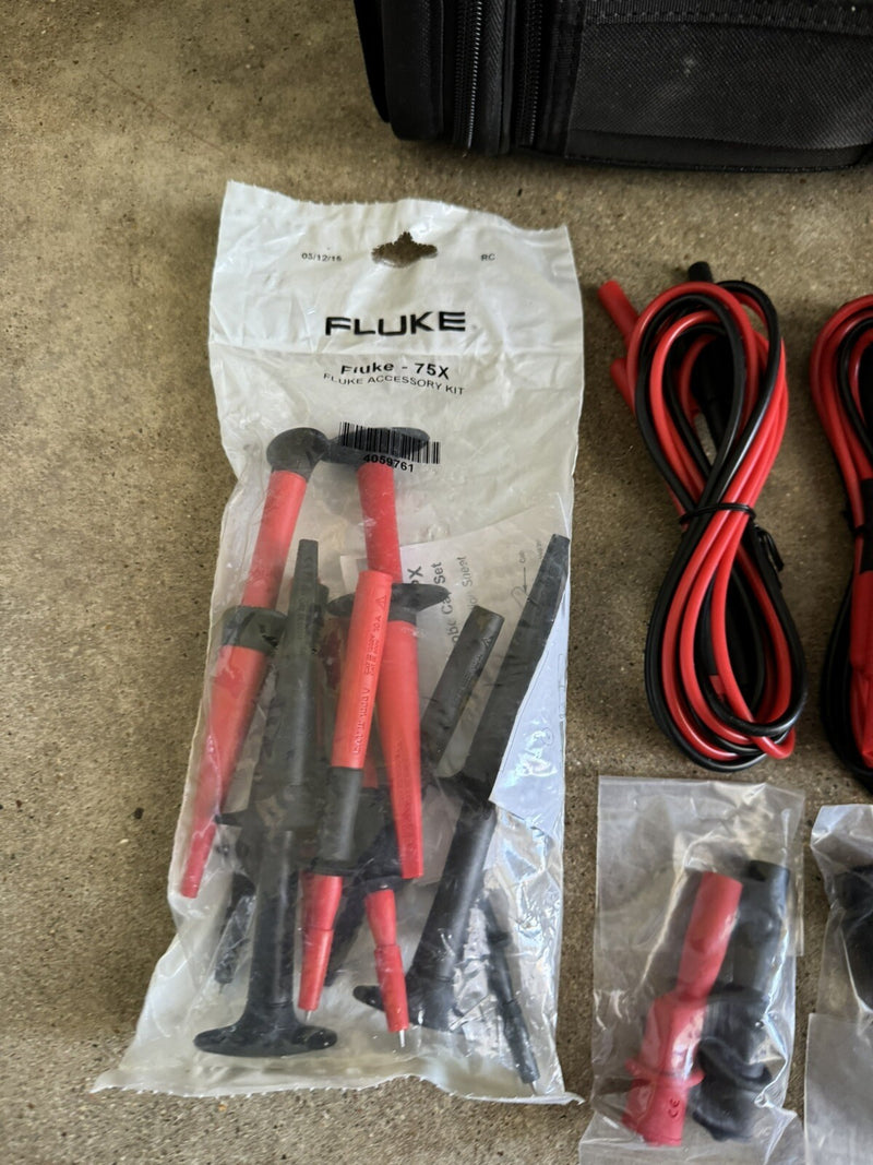 FLUKE 754 DOCUMENTING PROCESS CALIBRATOR WITH HART COMMUNICATION