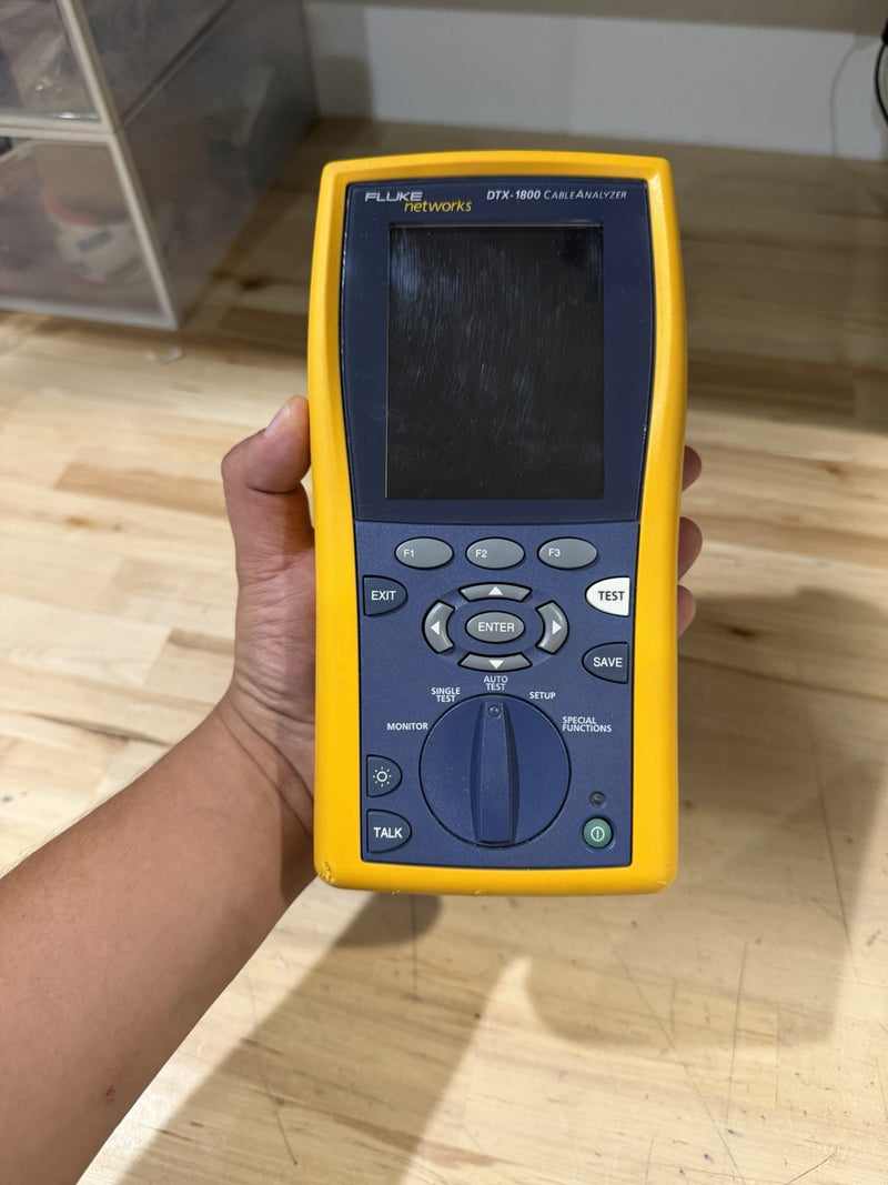 FLUKE NETWORKS DTX-1800 MAINFRAME (PARTS ONLY) TURNS ON NO BATTERY