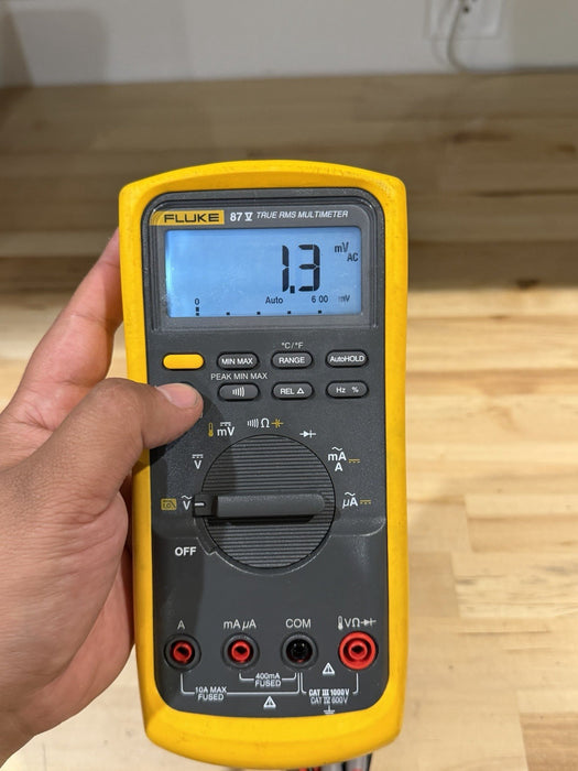FLUKE 87V TRUE RMS MULTIMETER W/ LEADS (TESTED) SHIPS FAST