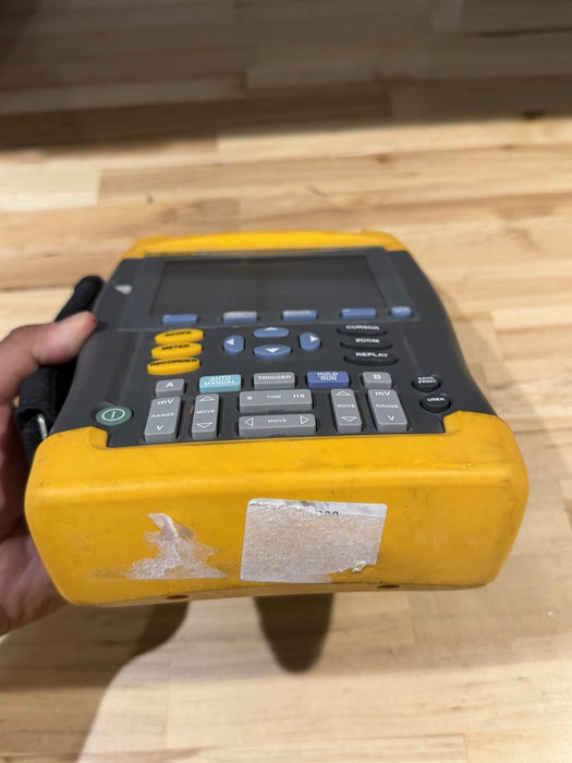 FLUKE 192 SCOPEMETER (PARTS ONLY) DOESN’T WORK - SHIPS FAST
