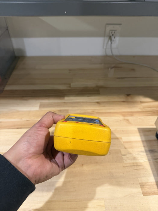 FLUKE 189 TRUE RMS MULTIMETER FOR PARTS