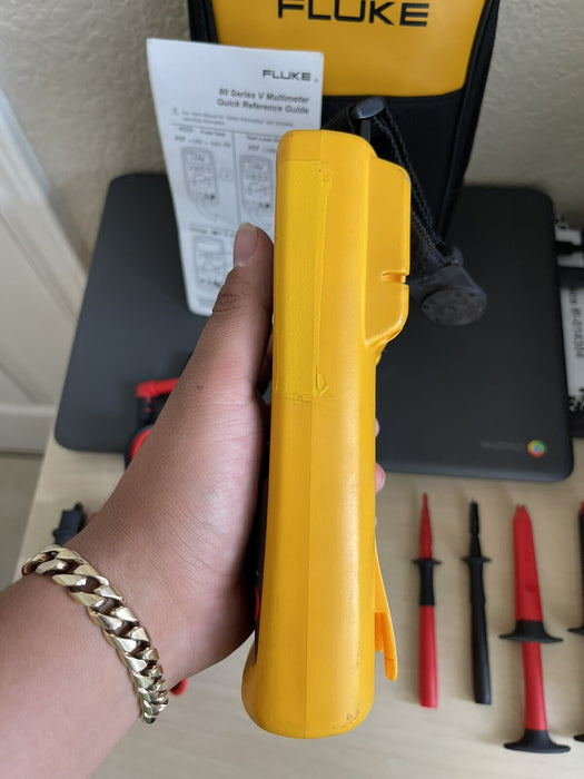 Fluke 87-V Industrial True RMS Digital Multimeter Extra Accessories