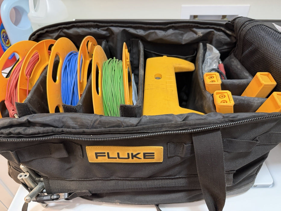 FLUKE 1625-2 ADVANCER EARTG GROUND TESTER GEO KIT TESTED