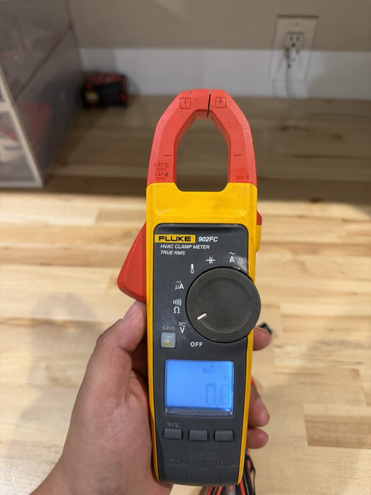 FLUKE 902 FC HVAC CLAMP METER TRUE RMS W LEADS & CLIPS