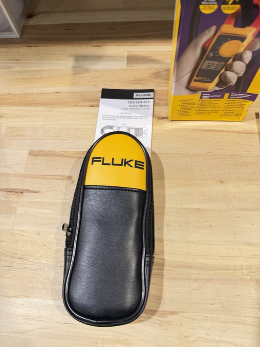 FLUKE 323 TRUE-RMS DIGITAL CLAMP METER WITH BAG & LEADS